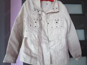 jacheta crem impermeabila 40