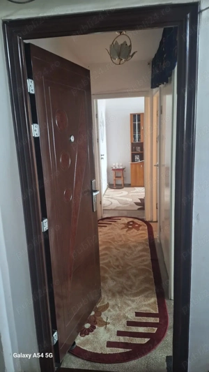 Vand ap 2 cam intermediar