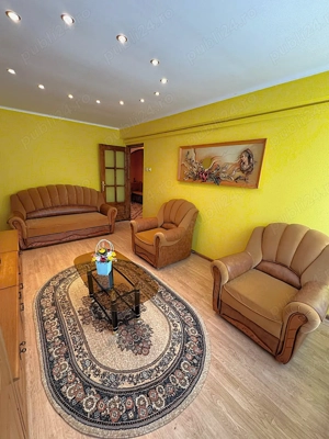 400 Euro luna, Inchiriere apartament cu 3 camere, Micro20