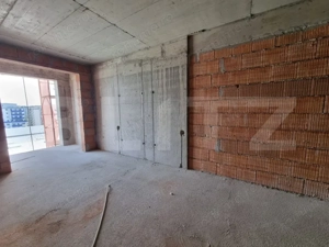 Apartament cu 2 camere, cu terasa, etaj intermediar, zona BMW - imagine 2