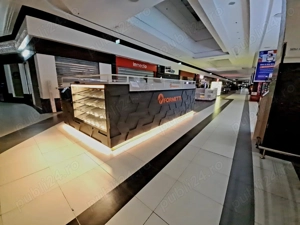 Lucrator Comercial, vanzator