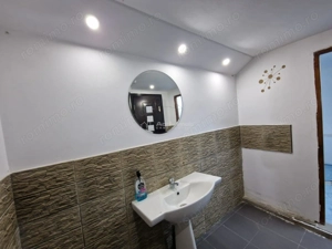 Resita CHIRIE Cladire P+2 Zona Centrala - imagine 8