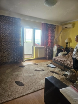 Ap. 3 cam decomandat, centrala, etaj 7 8, panorama, mobilat - imagine 8