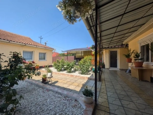 Casă cu teren - multiple destinatii  -zona Parcul Salca