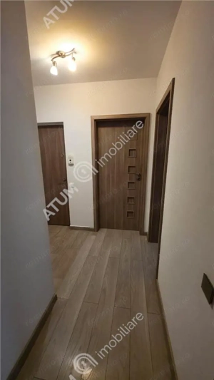 Apartament spatios cu 3 camere in zona Calea Cisnadiei din Sibiu - imagine 10