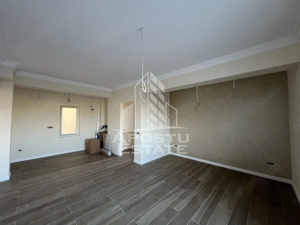 Apartament cu o camera amenajat în bloc nou