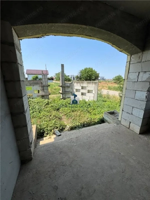 Casa Com. Berceni Parter la Rosu - imagine 3