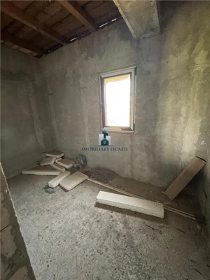 Casa Com. Berceni Parter la Rosu - imagine 9