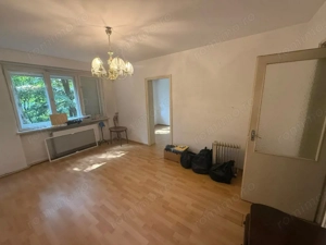 Apartament spatios cu 4 camere, etaj 1 - decomandat, zona Sasar