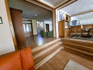 Vila S+P+1E situata in zona Palatul de Justitie - imagine 7 Vila S+P+1E situata in zona Palatul de Justitie - imagine 7