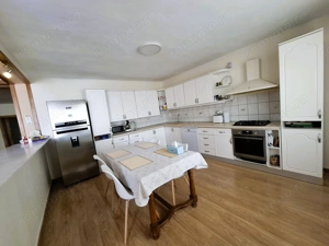 Vila S+P+1E situata in zona Palatul de Justitie - imagine 6 Vila S+P+1E situata in zona Palatul de Justitie - imagine 6