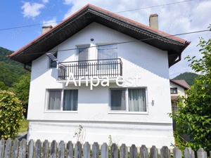 Lepșa, Vrancea .Casă individuală din bca  supr desfasurata160m2 sup totală 450m2 cu garaj in curte - imagine 2 Lepșa, Vrancea .Casă individuală din bca  supr desfasurata160m2 sup totală 450m2 cu garaj in curte - imagine 2