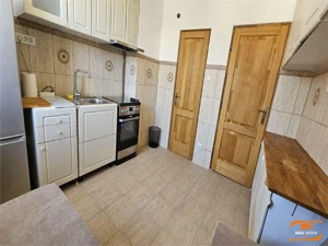 Universitate - Faculatea de Mecanica, 2 camere central