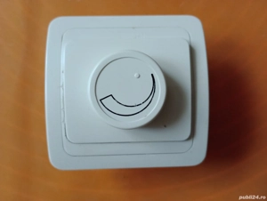 Întrerupător mecanic cu buton rotativ funcțional, uzat 