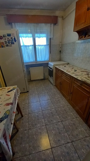 Vând apartament  cu 3 camere Micro 15 - imagine 4