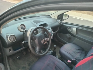 Toyota Aygo , 1.0 benzina ,140.000 km ,1000 euro - imagine 4