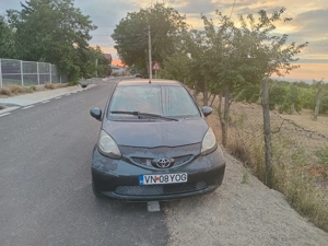 Toyota Aygo , 1.0 benzina ,140.000 km ,1000 euro - imagine 3