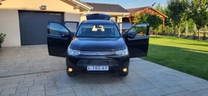 Mitsubishi Outlander PHEV 2014 InStyle   Hybrid Plug-In - imagine 3