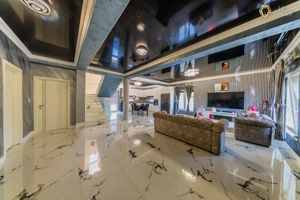 Casă modernă 5 camere de vanzare