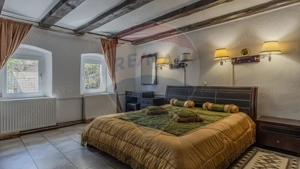 Casă saseasca cu Poveste in inima Transilvaniei/5500 mp teren/Bunesti - imagine 8