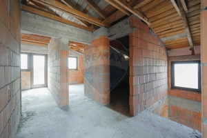 Casă cu 6 camere de vânzare -la roșu- în Gepiu, județul Bihor - imagine 10