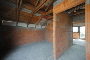 Casă cu 6 camere de vânzare -la roșu- în Gepiu, județul Bihor - imagine 14