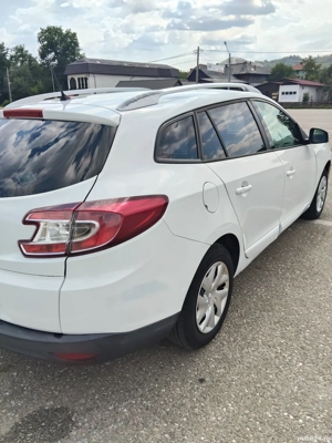 Renault Megane 3 benzina+gpl - imagine 9 Renault Megane 3 benzina+gpl - imagine 9