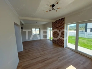 Casa de vanzare 4 camere 3 bai 119 mp cu teren 470 metri in Talmaciu - imagine 10