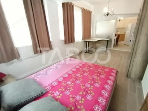 Apartament 3 camere 80 mpu pretabil spatiu comercial zona Strand Sibiu - imagine 4