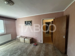 Apartament de vanzare 3 camere 50 mp utili zona Mihai Viteazul