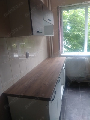 Inchiriez camera pentru o fata  - imagine 3