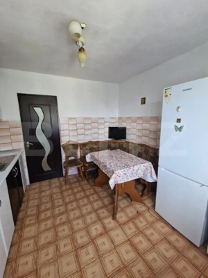 Apartament 2 camere, 56 mp, semidecomandat, zona Zamca  - imagine 6
