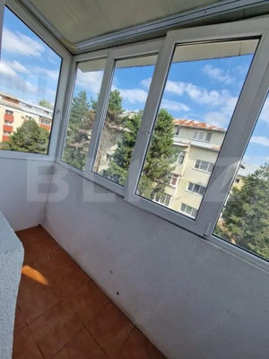 Apartament 2 camere, 56 mp, semidecomandat, zona Zamca  - imagine 10