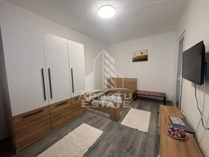 Garsoniera cu bucătărie separată de dormitor, Zona UMT