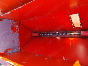 Semanatoare de porumb marca Becker aeromat cu patru randuri , - imagine 3