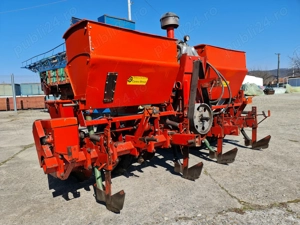 Semanatoare de porumb marca Becker aeromat cu patru randuri ,