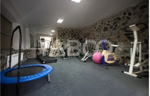 Pensiune 13 camere 16 bai sauna piscina si teren 1565 mp Cisnadioara - imagine 5