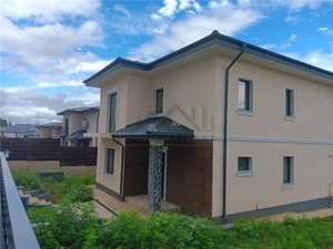 Miroslava vila  P+E su118mp Teren 440mp zona Trans Anapet