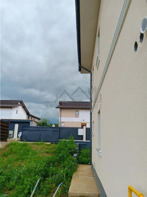 Miroslava vila  P+E su118mp Teren 440mp zona Trans Anapet - imagine 3