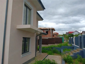 Miroslava vila  P+E su118mp Teren 440mp zona Trans Anapet - imagine 2