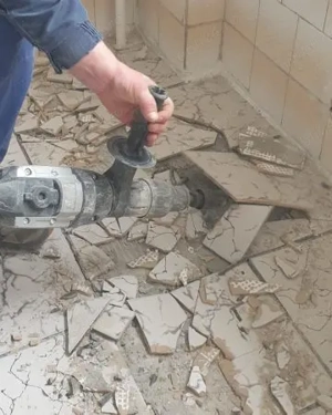 Decopertez gresie, faianță, parchet, demolări pereți. Cel mai mic preț