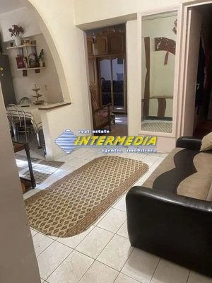 Garsoniera decomandata 35 mp in Cetate finisata de vanzare 