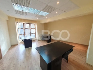Spatiu comercial sau pentru birouri 268 mpu decomandat Sibiu - imagine 11
