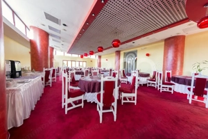 Hotel de 3* si 4* cu 64 de camere in Alba Iulia ultracentral - imagine 4