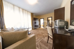 Hotel de 3* si 4* cu 64 de camere in Alba Iulia ultracentral - imagine 11