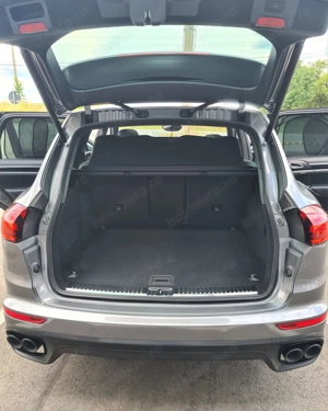 2017 Porsche Caenne S Platinium edition  - imagine 10