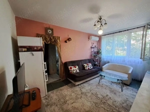 De vanzare Apartament 3 camere Apusului - imagine 2