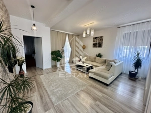 Duplex mobilat cu 5 camere la intrare in Giroc