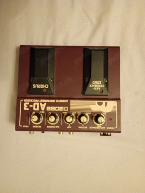 Procesor pentru chitara electroacustica