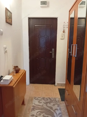 Închiriez garsonieră